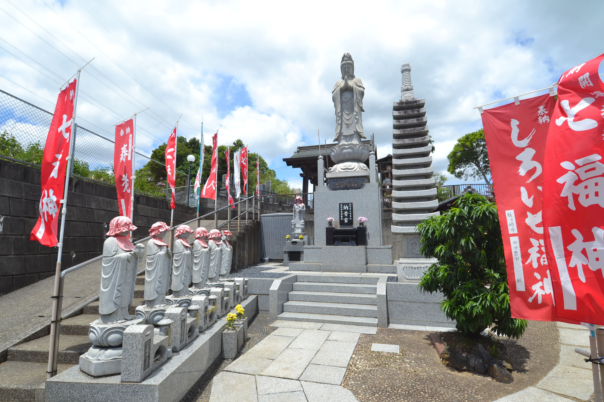 佛法寺 境内 観音像